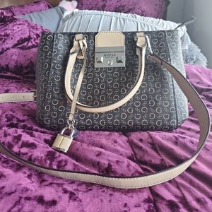 guess purse